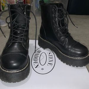 Steve Madden doc marten style